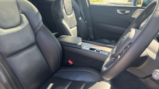 Volvo XC60 2.0 T8 [455] RC PHEV Ultimate Dark 5dr AWD Gtron Estate